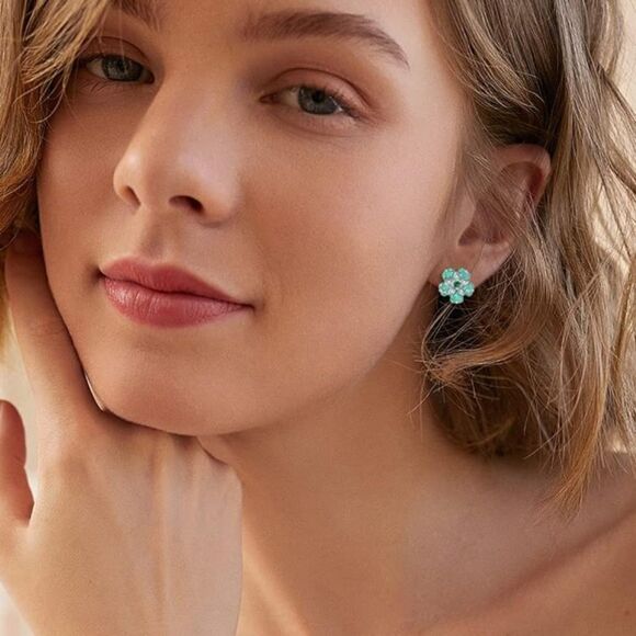 925 Sterling Silver with Green Fire Opals and Green Quartz Flower Stud Earrings - Picture 6 of 6